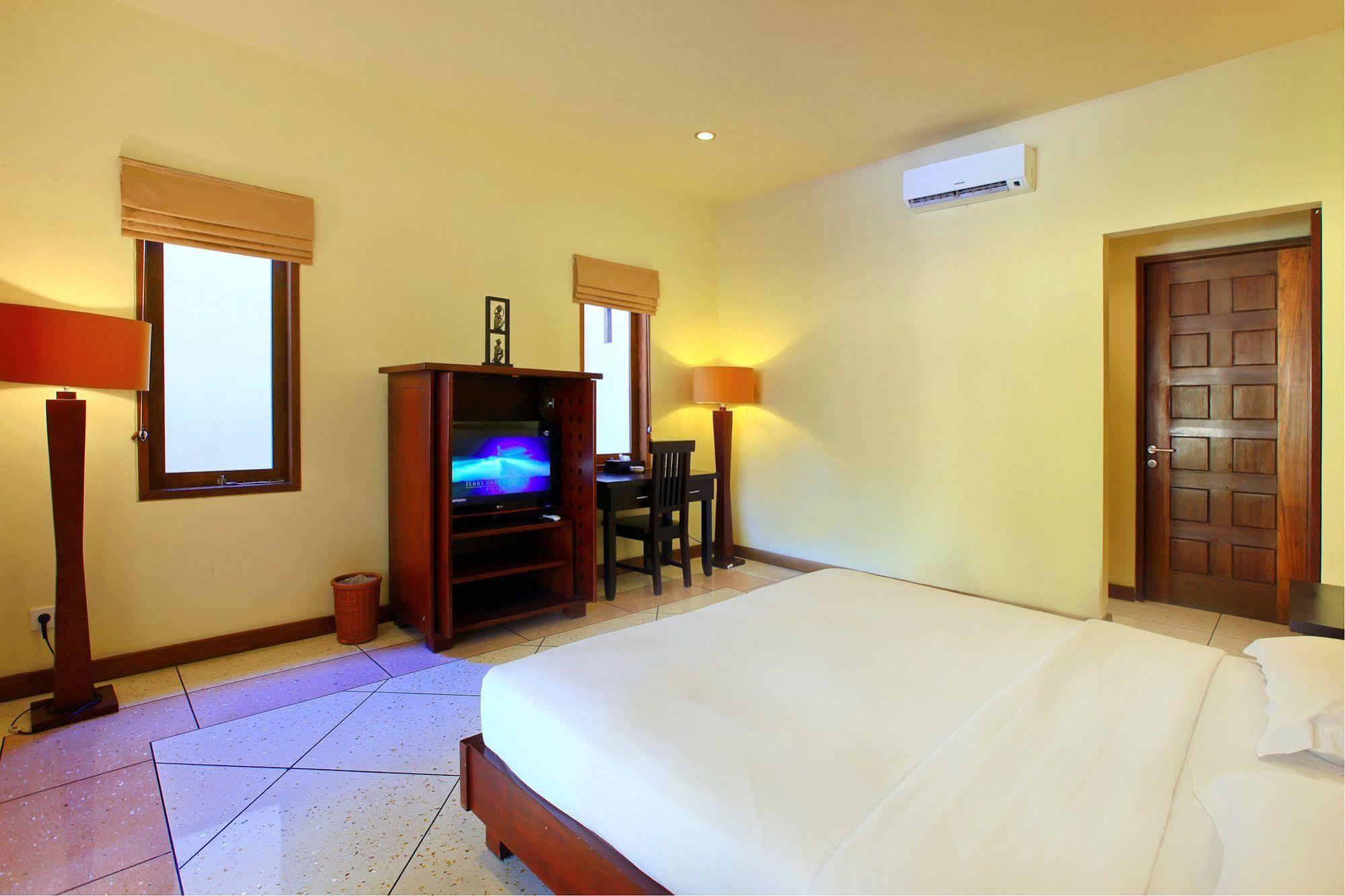Mutiara Jimbaran Villas Kuta Selatan Bagian luar foto