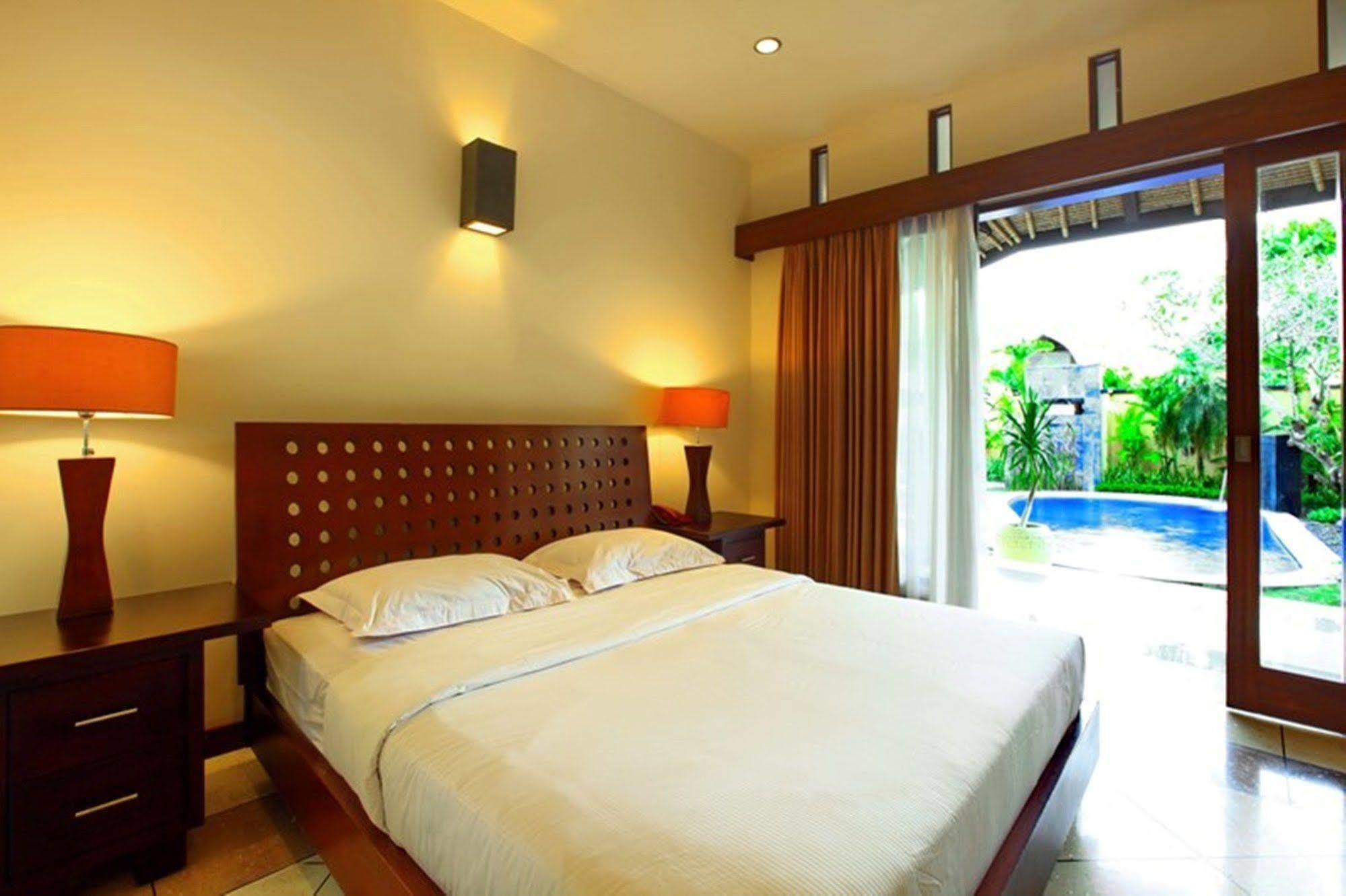 Mutiara Jimbaran Villas Kuta Selatan Bagian luar foto